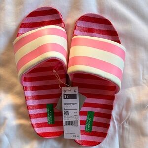 brand new striped slides